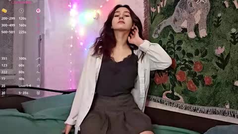 Mia online show from March 6, 2026, 5:20 pm