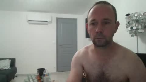 fredodu41 online show from December 7, 2024, 9:33 pm