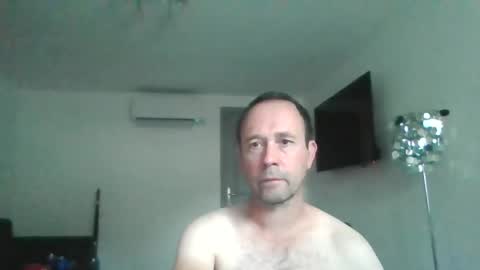 fredodu41 online show from September 25, 2025, 4:32 pm