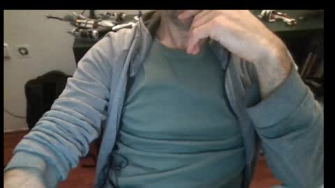 Freebirdbruchus online show from March 1, 2026, 8:44 pm