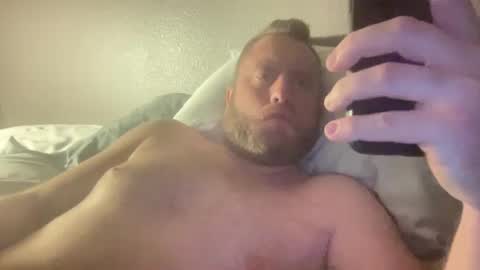 Snapshot of freestyleneary1989 chatting on December 28, 2024, 11:09 am Uncutforyou online show from December 28, 2024, 11:09 am