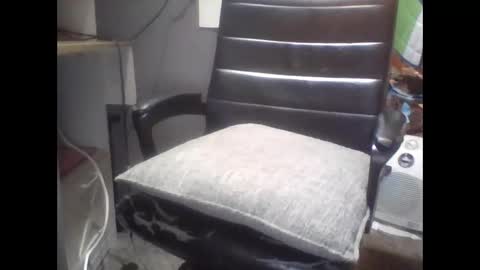 freewilly9188 online show from April 26, 2026, 3:32 pm