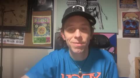 Snapshot of freeyourmind247 chatting on January 31, 2025, 5:53 pm freeyourmind247 online show from January 31, 2025, 5:53 pm