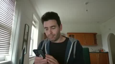 Snapshot of frenchbdmaninlondon chatting on February 5, 2026, 11:48 am Horny Paul online show from February 5, 2026, 11:48 am