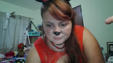 fresiitalovee online show from October 7, 2025, 10:51 pm