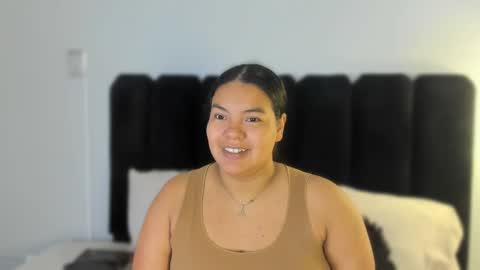 Snapshot of freya_blaze chatting on February 7, 2026, 4:16 am freya_blaze online show from February 7, 2026, 4:16 am