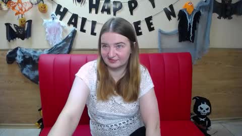 FreyaDak online show from November 10, 2025, 6:18 pm