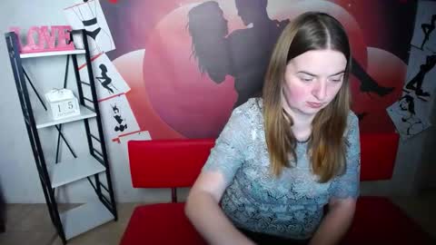 FreyaDak online show from December 15, 2025, 6:23 pm