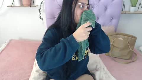 Freyja online show from September 18, 2025, 9:17 pm