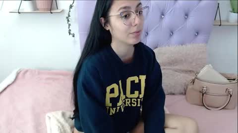 Freyja online show from October 1, 2025, 9:43 pm