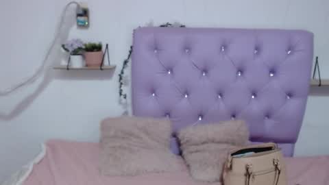 Freyja online show from October 15, 2025, 10:54 pm