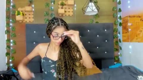 Snapshot of frezzita_ chatting on September 21, 2025, 7:59 pm Frezzita online show from September 21, 2025, 7:59 pm