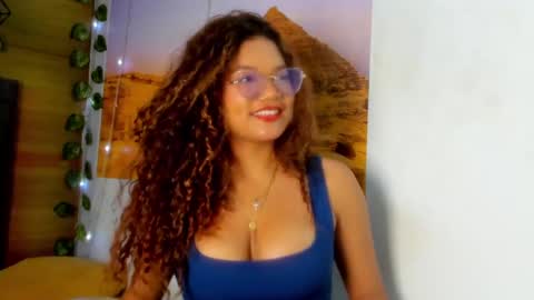 Snapshot of frezzita_ chatting on October 8, 2025, 7:33 pm Frezzita online show from October 8, 2025, 7:33 pm