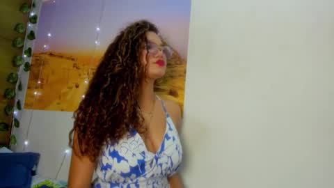 Snapshot of frezzita_ chatting on October 14, 2025, 7:47 pm Frezzita online show from October 14, 2025, 7:47 pm
