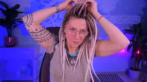 Frida Tander online show from February 18, 2026, 5:14 am