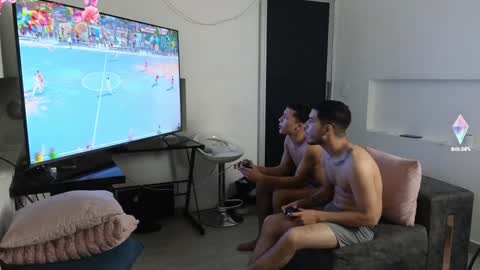 Snapshot of friendsbi_sextape chatting on December 28, 2024, 12:03 pm Bella Fran Steven and Pepe online show from December 28, 2024, 12:03 pm