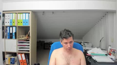 Snapshot of frikits chatting on March 6, 2026, 9:00 pm Francois online show from March 6, 2026, 9:00 pm