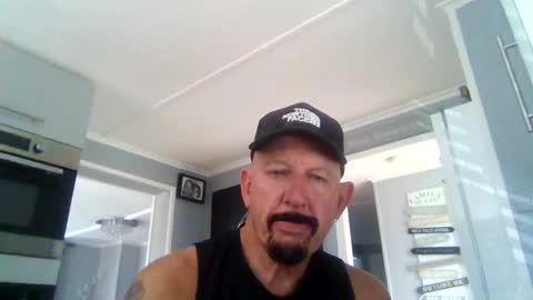 Snapshot of friskyneedsum chatting on September 22, 2025, 11:56 am bob online show from September 22, 2025, 11:56 am