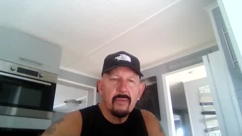 Snapshot of friskyneedsum chatting on September 24, 2025, 10:29 am bob online show from September 24, 2025, 10:29 am