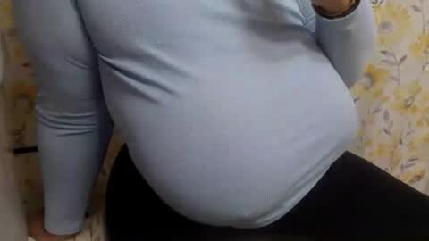 Snapshot of friskythickbabexo chatting on July 21, 2026, 7:49 pm Friskybabexo online show from July 21, 2026, 7:49 pm