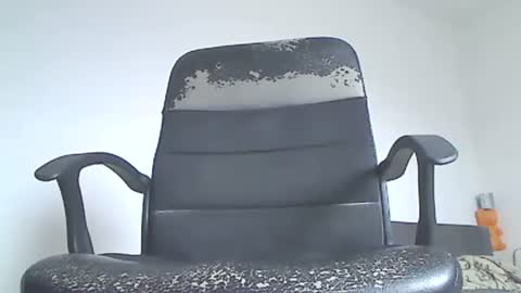 sexykl online show from June 4, 2026, 6:52 am