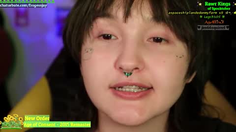 Snapshot of frogessjay chatting on October 28, 2025, 2:48 am Jaywise Frogfoot online show from October 28, 2025, 2:48 am