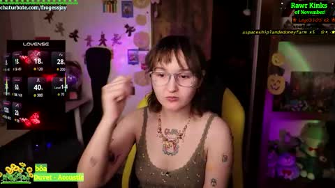 Snapshot of frogessjay chatting on November 18, 2025, 5:17 pm Jaywise Frogfoot online show from November 18, 2025, 5:17 pm