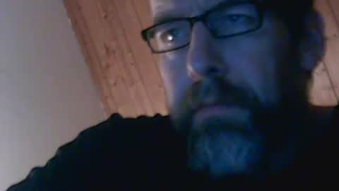 fromgermanywithlove1 online show from November 29, 2025, 5:43 am