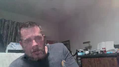 frostydhoman1221 online show from January 1, 2025, 7:41 am