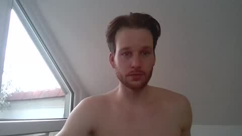 frozenyoga online show from March 12, 2025, 2:01 pm