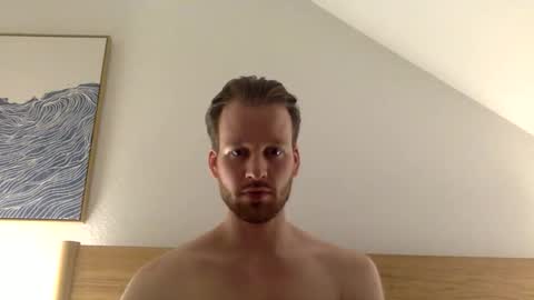 frozenyoga online show from March 12, 2026, 11:44 pm