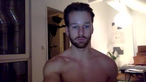 frozenyoga online show from April 2, 2026, 11:35 pm