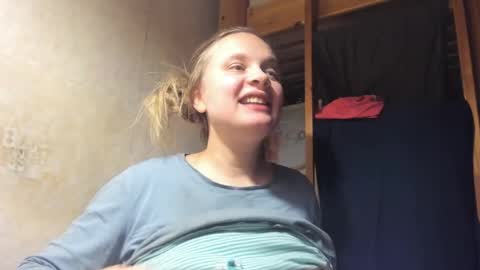 Snapshot of frumcake chatting on December 26, 2024, 2:01 am FrumCake online show from December 26, 2024, 2:01 am