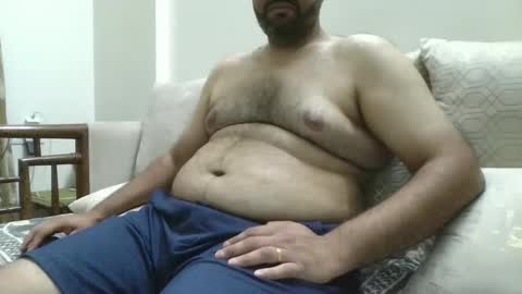 fruti loops  Bull online show from February 2, 2025, 6:20 pm