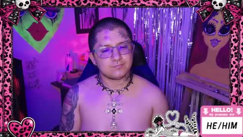 Snapshot of ftmbiggestclit chatting on April 11, 2026, 5:12 am Kevin online show from April 11, 2026, 5:12 am