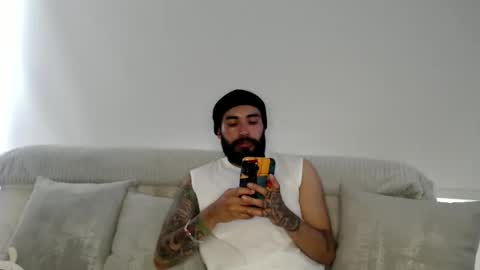 Jestevan online show from March 13, 2026, 6:58 pm
