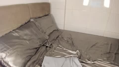 Snapshot of fuckalicious_ella chatting on February 20, 2026, 7:25 pm ella online show from February 20, 2026, 7:25 pm