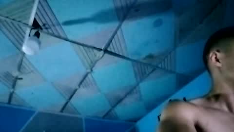 boy online show from November 23, 2025, 11:10 am