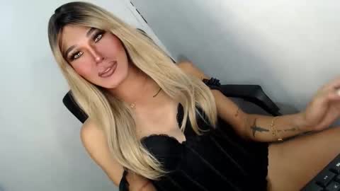 sweetyJENNY online show from April 20, 2026, 3:15 pm