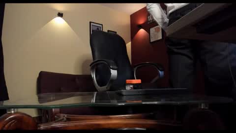 SERGIO THE SEX LAWYER online show from November 10, 2025, 7:57 pm