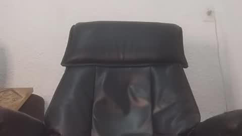 Snapshot of fuckingmulletdaddy chatting on October 17, 2025, 12:41 pm Phill    online show from October 17, 2025, 12:41 pm