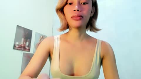 Snapshot of fuckingsexy143 chatting on May 5, 2026, 2:52 am fuckingsexy143 online show from May 5, 2026, 2:52 am