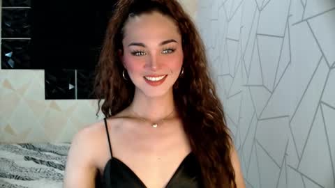 MISS IVANA online show from February 2, 2026, 2:32 am