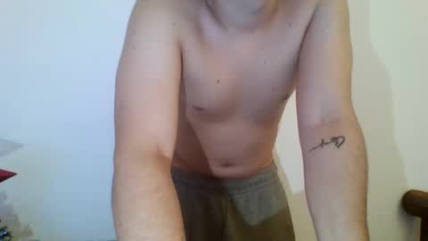 fuckmales online show from December 3, 2025, 5:33 pm