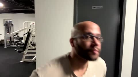 Muscle Bear Jock in Training online show from December 27, 2024, 10:45 am