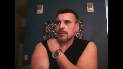 fuego1ento22 online show from April 4, 2026, 9:01 pm