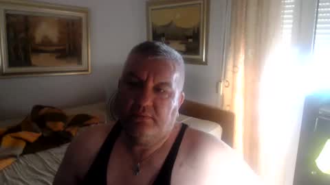 fukingcrazy online show from June 3, 2026, 10:51 am