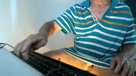 fullballbag online show from December 11, 2024, 10:49 pm