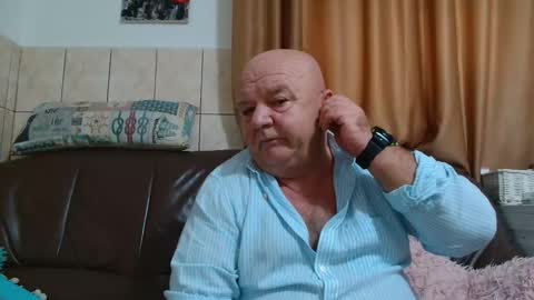 fullballs6 online show from December 5, 2024, 7:05 am