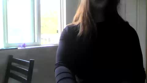 Linnys Palace online show from October 11, 2025, 7:45 pm